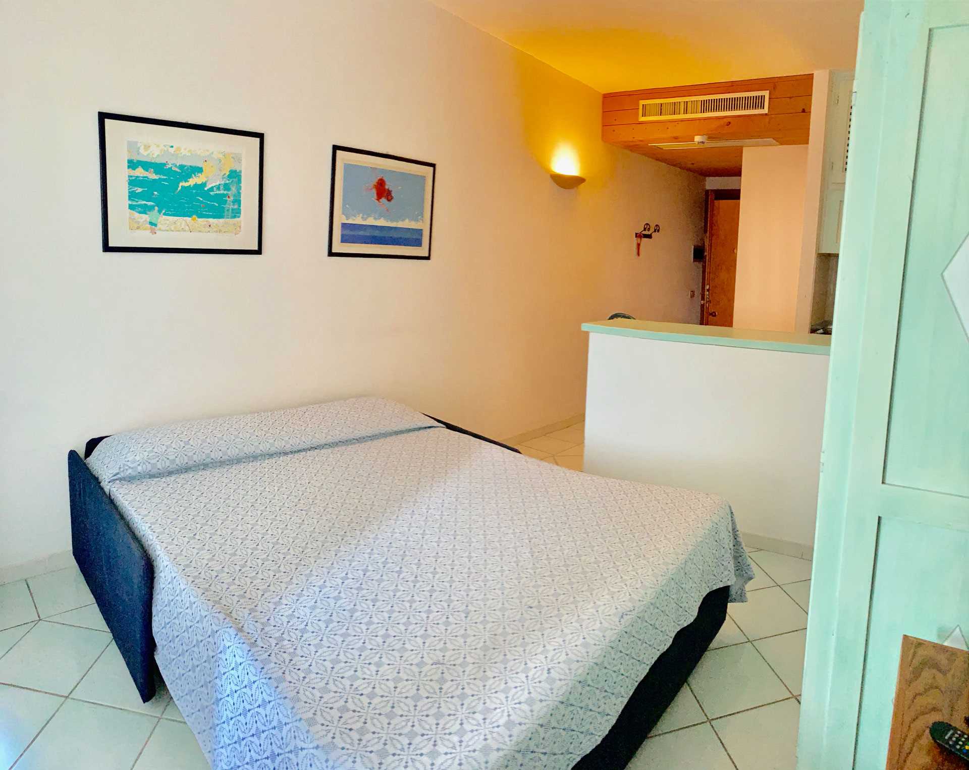 Basic triple room with sea view